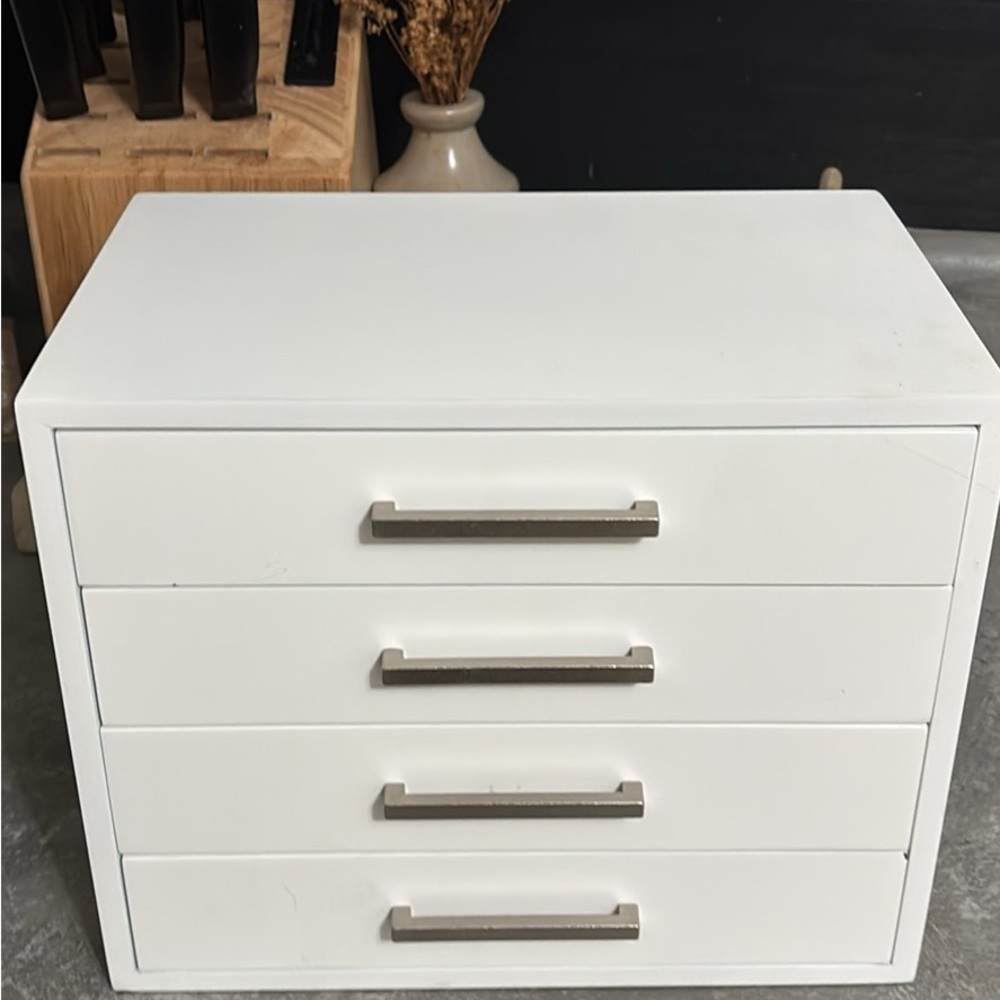 White 4-Drawer Jewelry Box